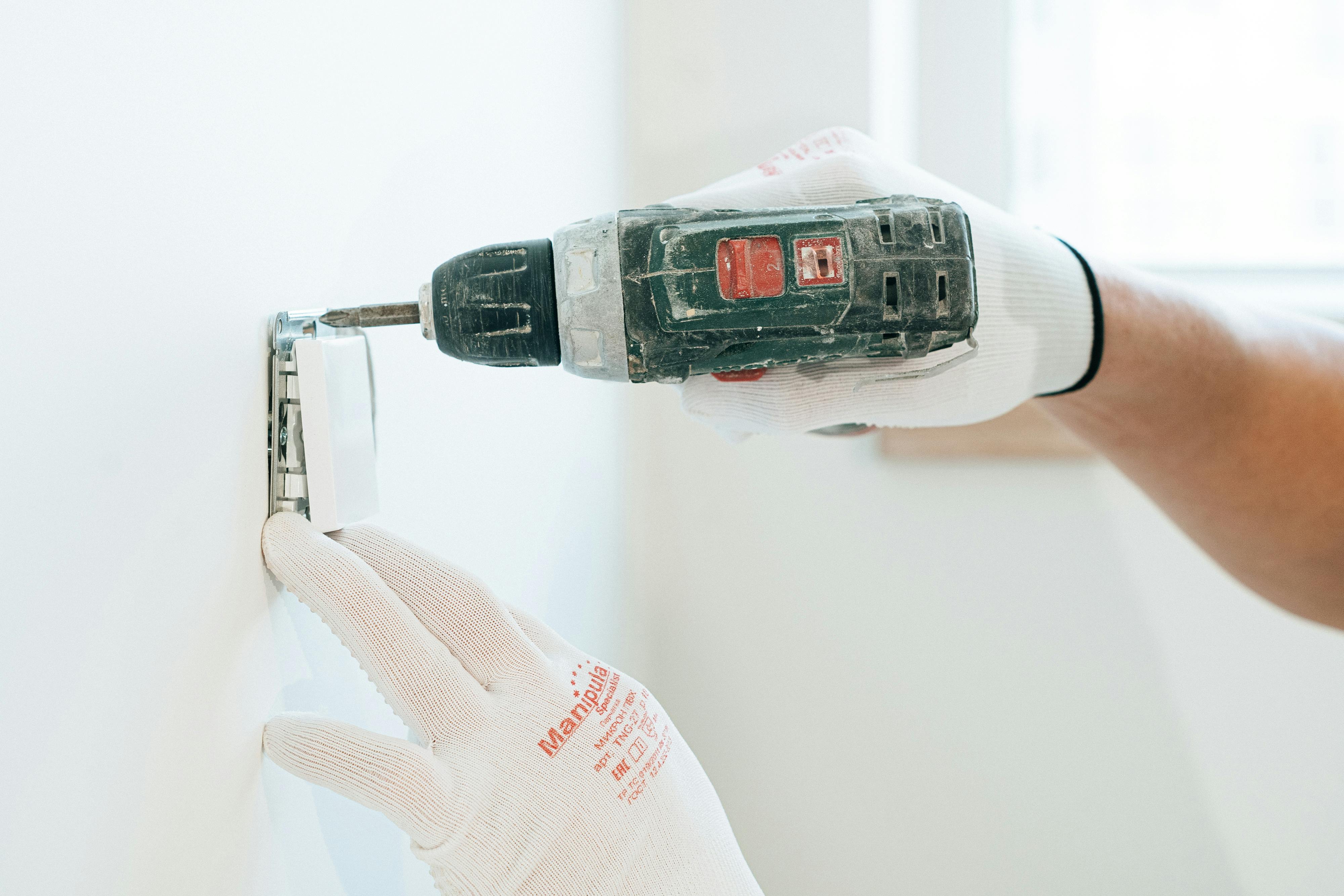 Nilüfer Ahmet Yesevi Zafer Mahallesi Elektrikçi 0530 143 31 36