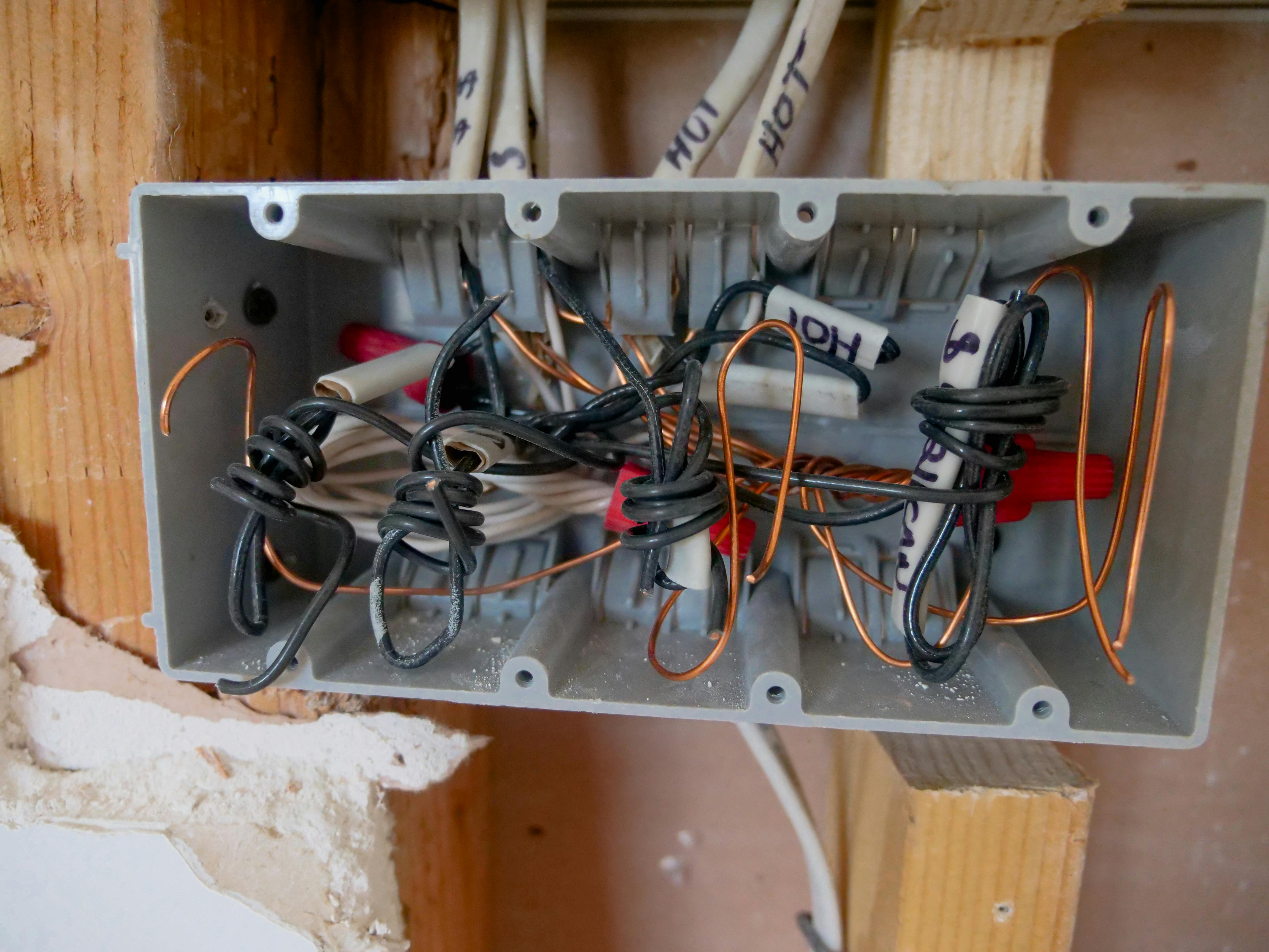Nilüfer Balat Mahallesi Elektrikçi