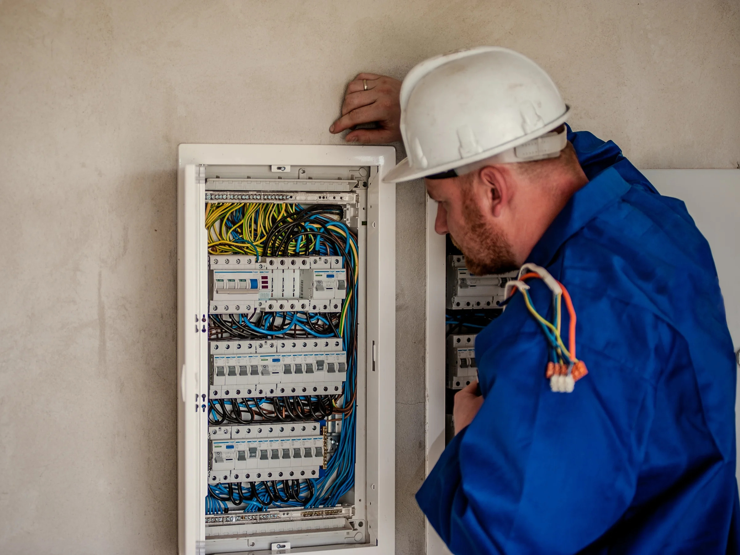 Nilüfer Ayvaköy Mahallesi Elektrikçi