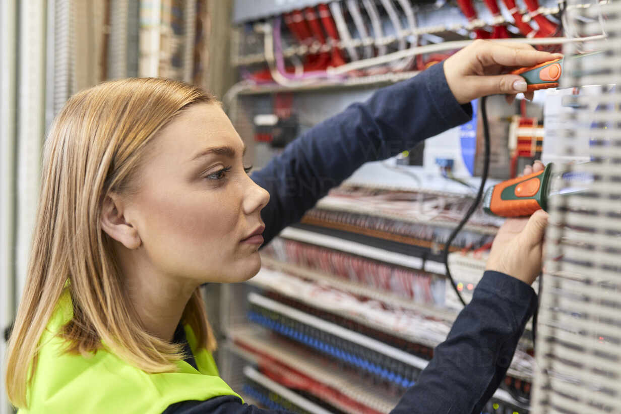 Nilüfer Korubaşı Mahallesi Elektrikçi
