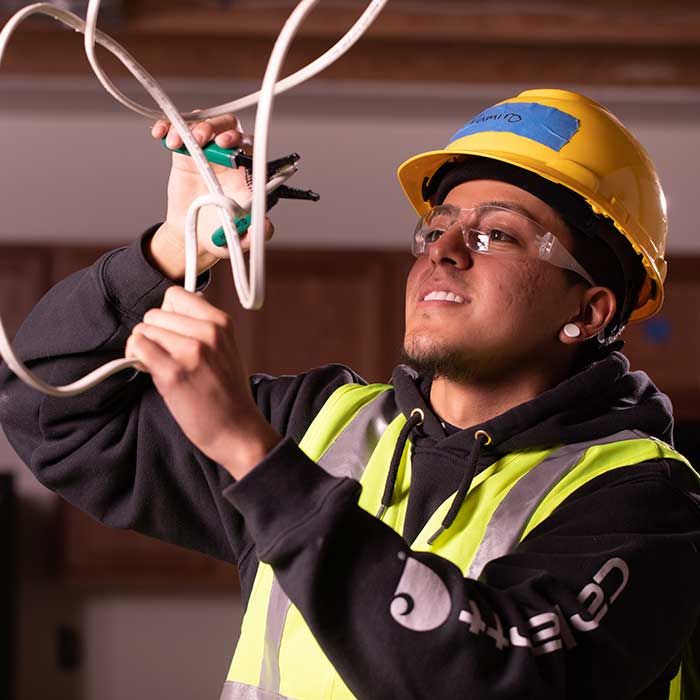 Nilüfer Tahtalı Mahallesi Elektrikçi