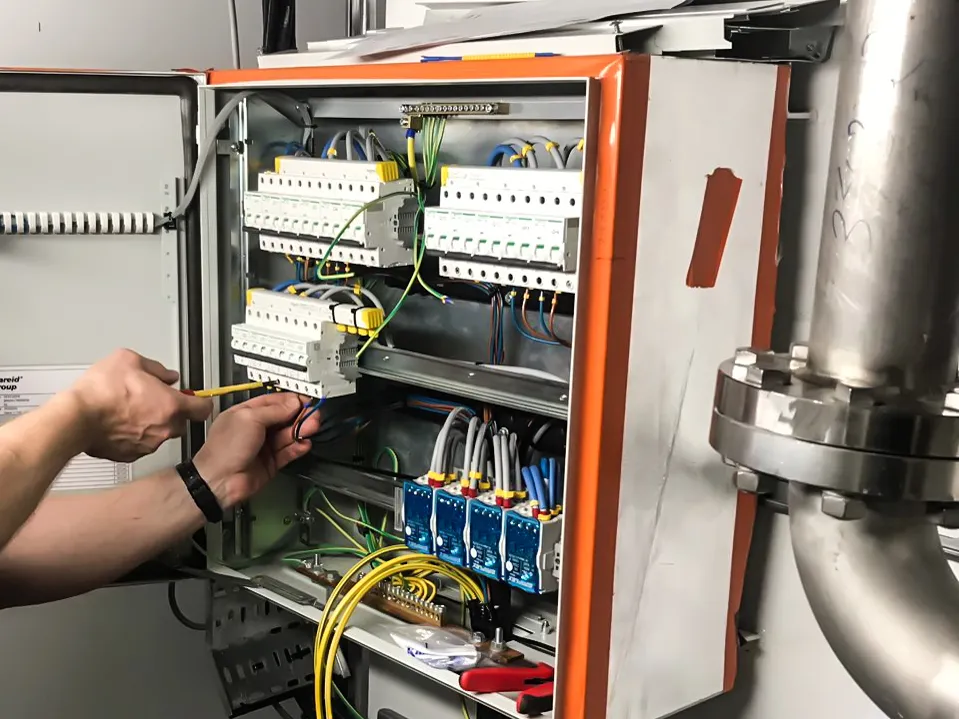 Nilüfer Üçpınar Mahallesi Elektrikçi